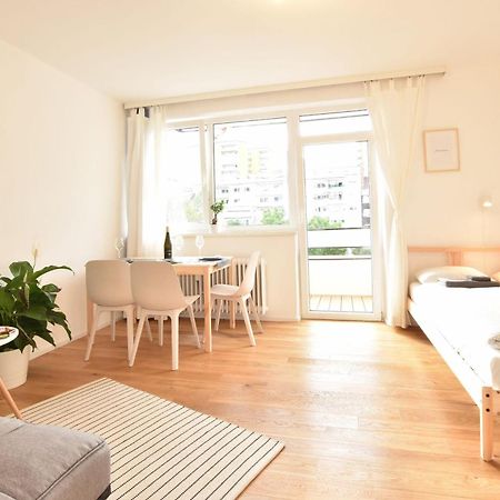 אינסברוק Peaceful Studio Apartment Near Center מראה חיצוני תמונה